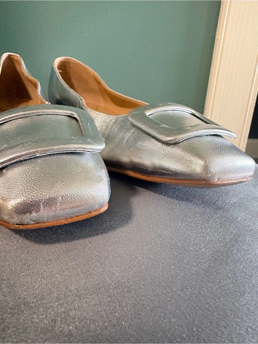 Talbots SUTTON BUCKLE LEATHER FLATS - METALLIC size 10.5